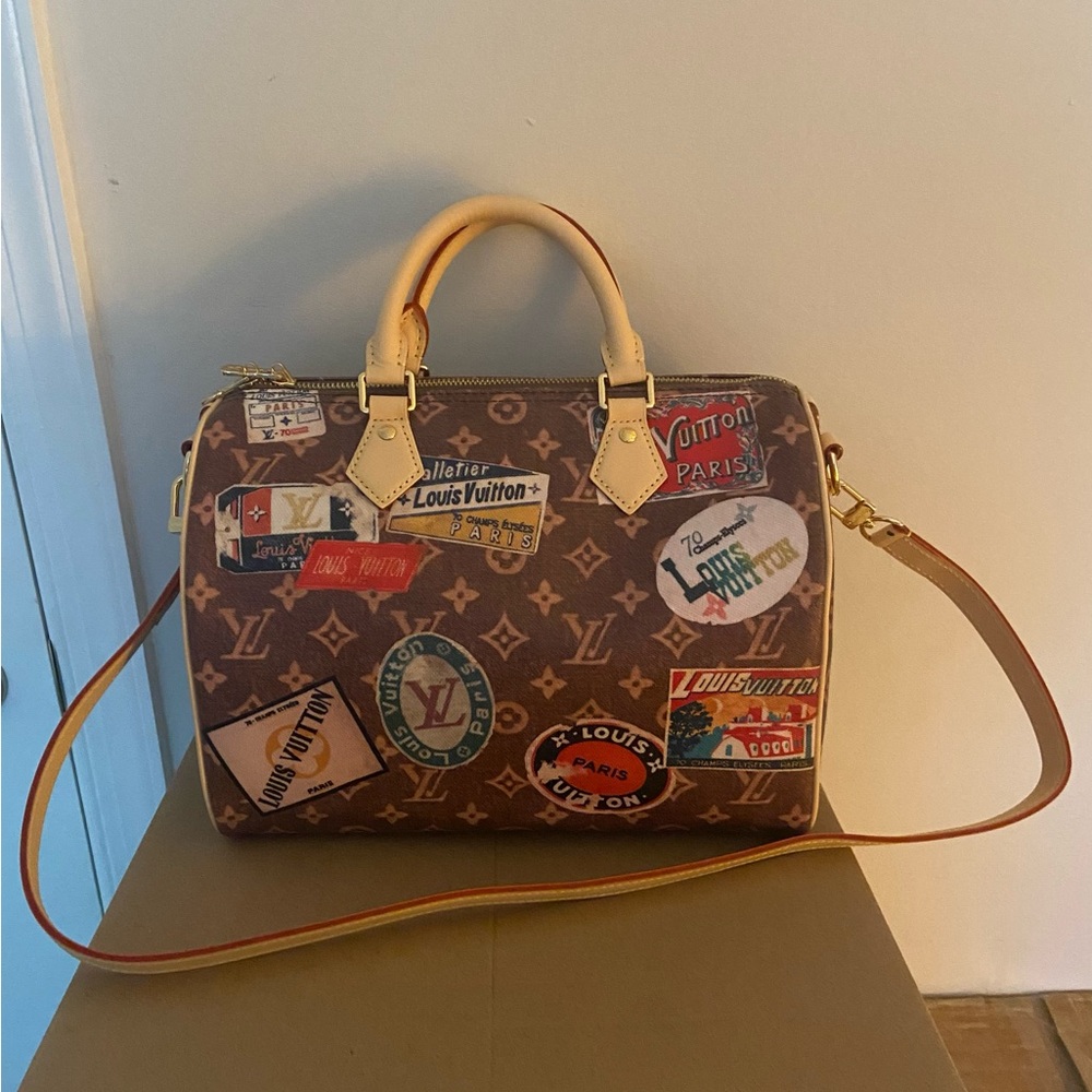 New brown satchel bag
30cm size